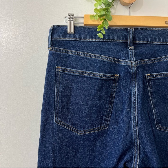 GAP ‘90’s Straight High Rise Blue Wash Jeans - Picture 7 of 11